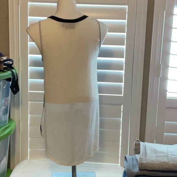 Boxy Black and White Tank Top - Picture 3 of 6